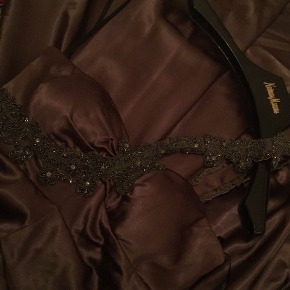 Xscape Beautiful Brown Evening Gown Size 12 - Picture 7 of 8